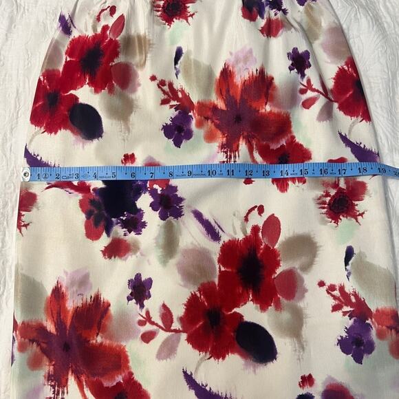 Elie Tahari white/purple/red flowered knee-length skirt size 10 - Picture 6 of 8
